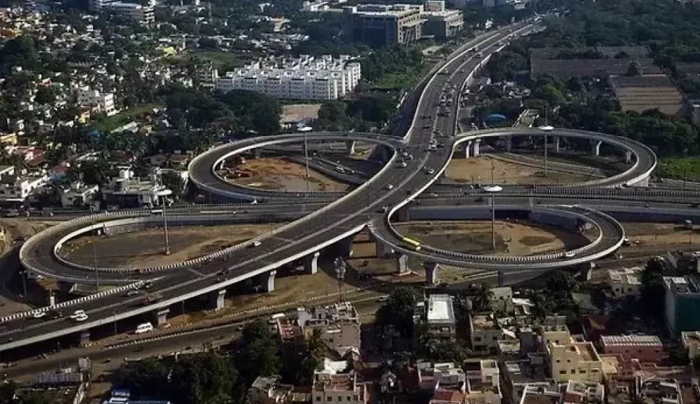 EDGE ELEMENT OF A CITY FIVE
