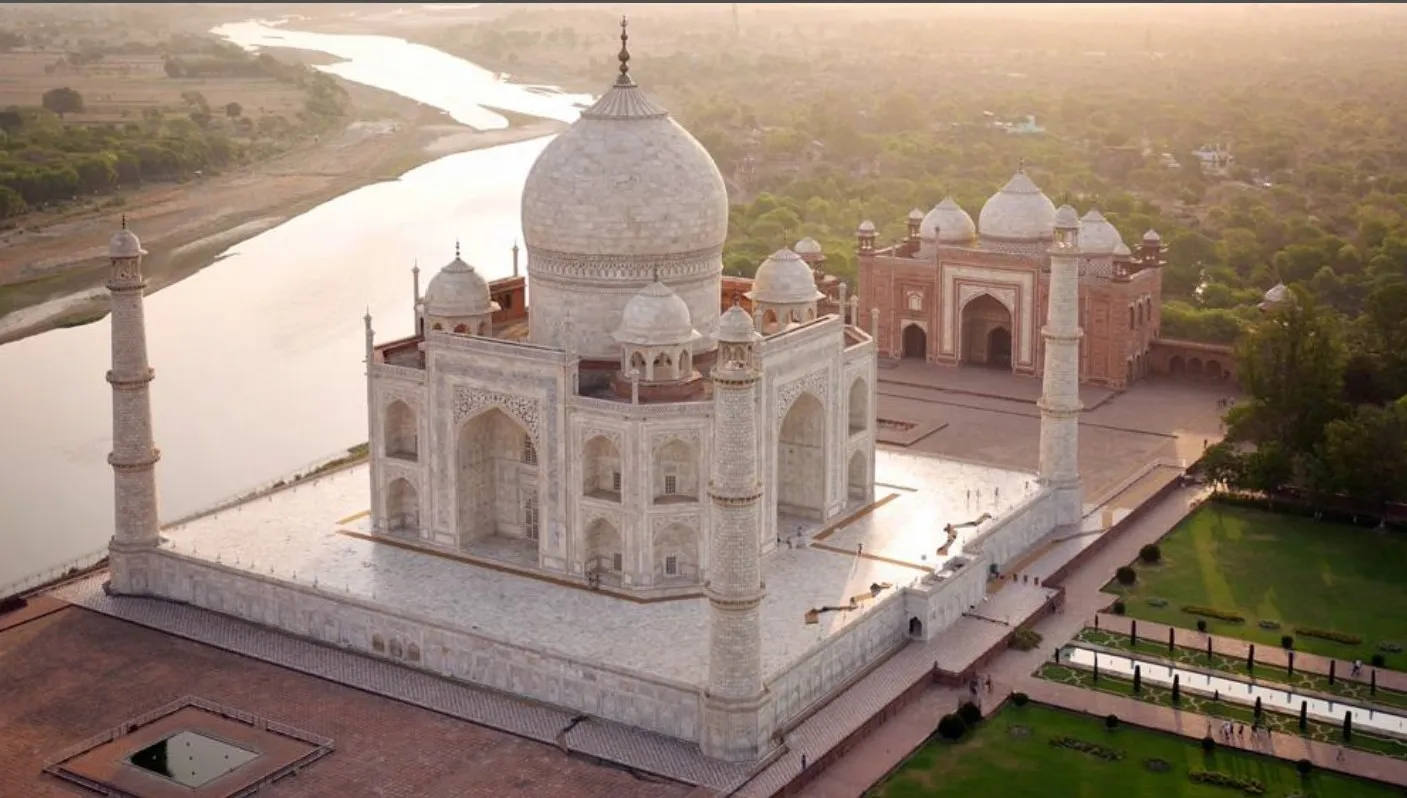 TAJ MAHAL ARCHITECTURAL ANALYSIS