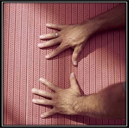 CLOSE THE SEAMS