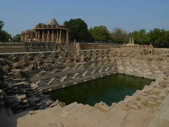 HINDU TEMPLE KUND
