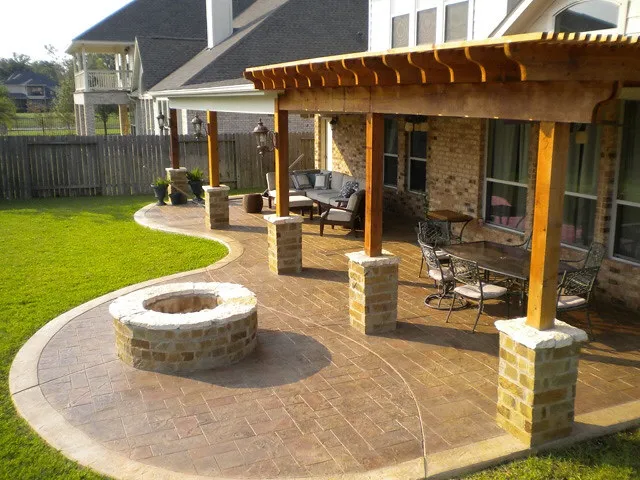 PATIOS