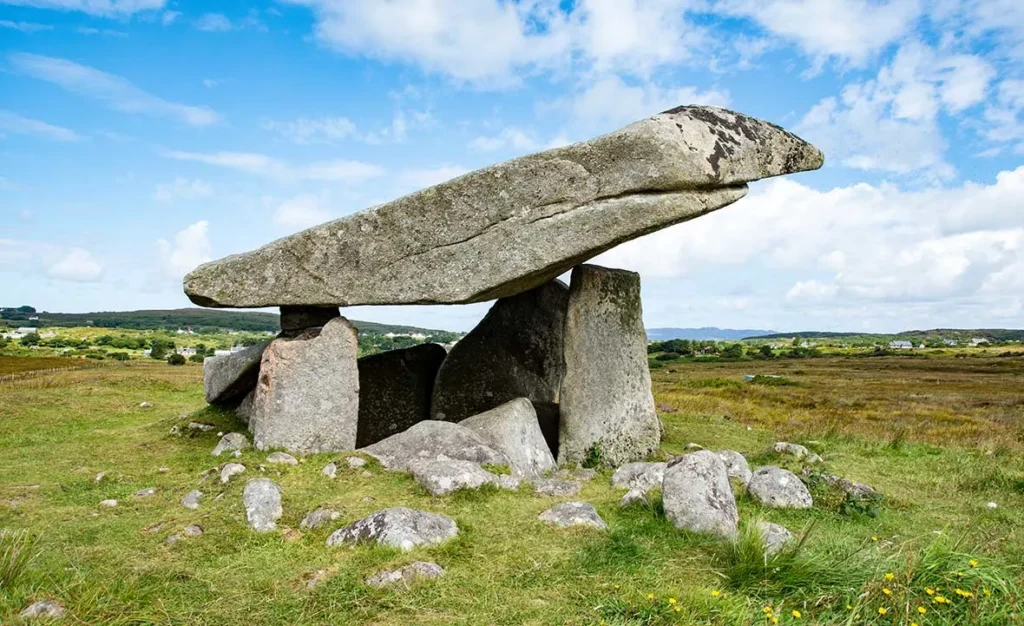 DOLMEN