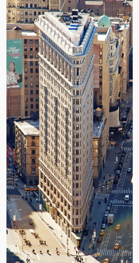 FLATIRON BUILDING