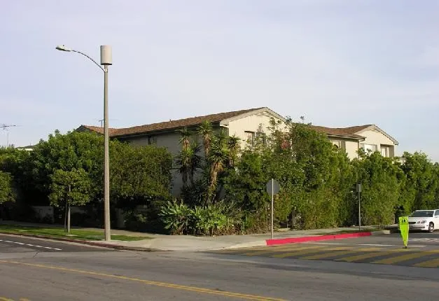 ROLE OF LANDSCAPE IN BUILT ENVIRONMENT FOUR