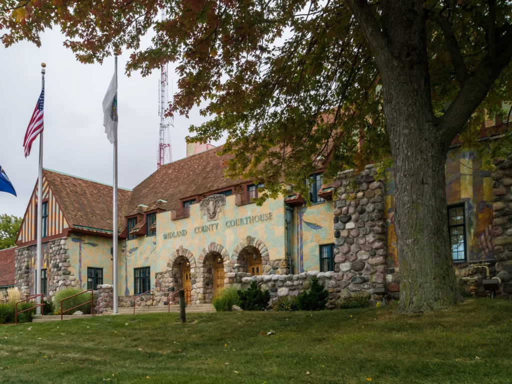 MIDLAND COUNTY COURTHOUSE, MIDLAND, MICHIGAN