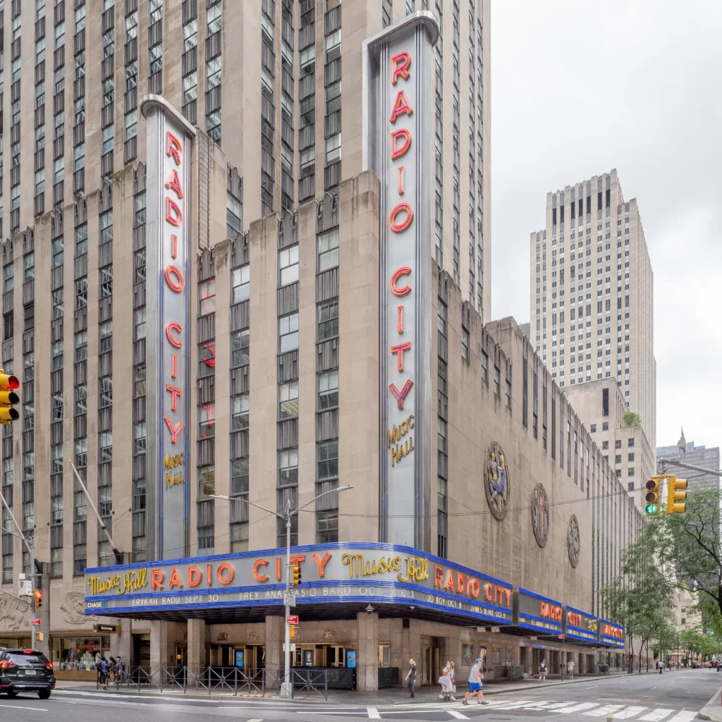 RADIO CITY MUSIC HALL IN NEW YORK CITY