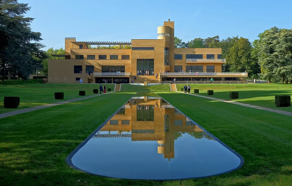 VILLA CAVROIS IN CROIX, FRANCE