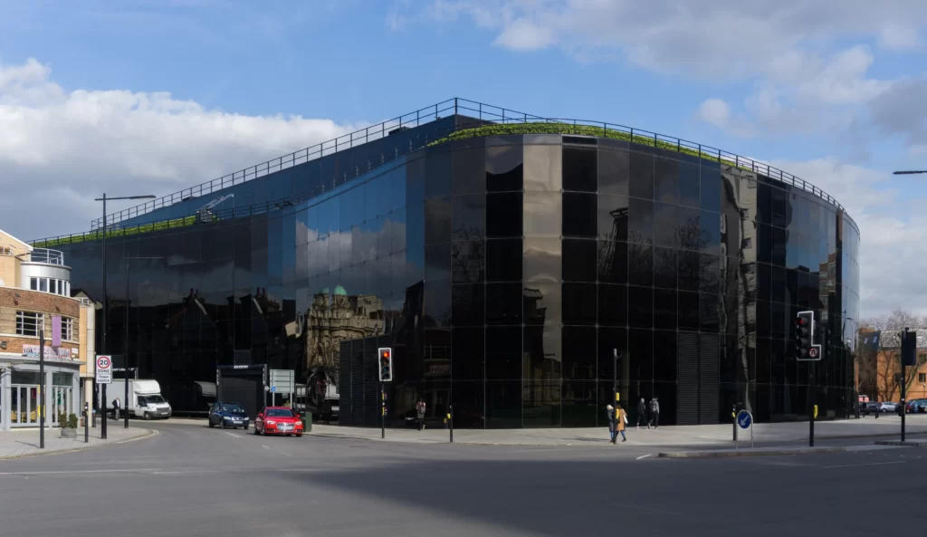 WILLIS FABER AND DUMAS HEADQUARTERS IN IPSWICH, ENGLAND