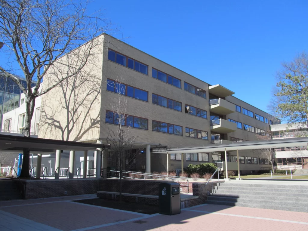HARVARD GRADUATE CENTER (1949-1950)