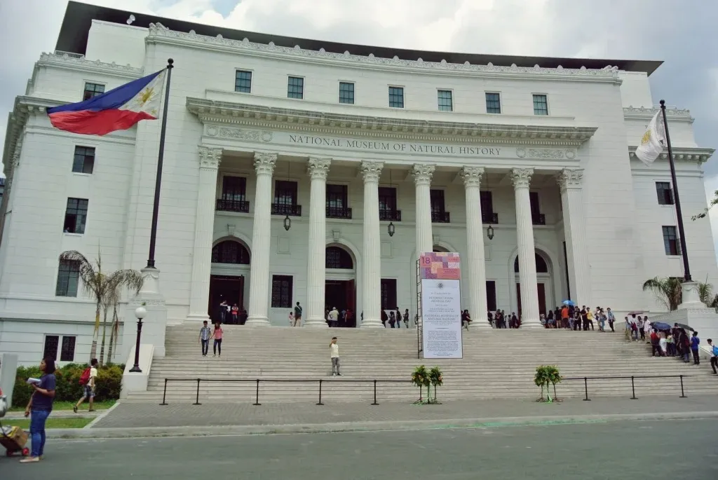 METROPOLITAN MUSEUM OF MANILA