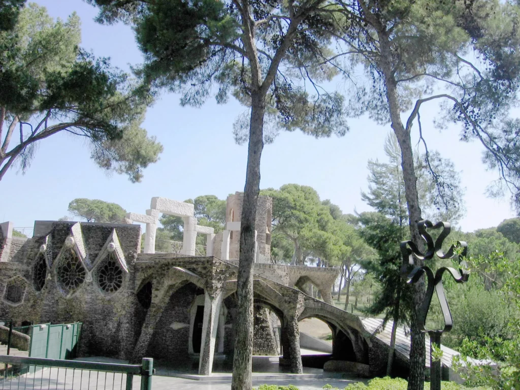COLONIA GUELL