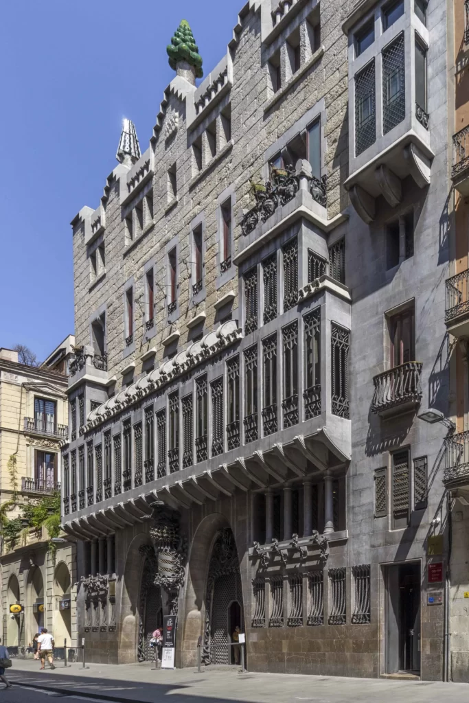 PALAU GUELL
